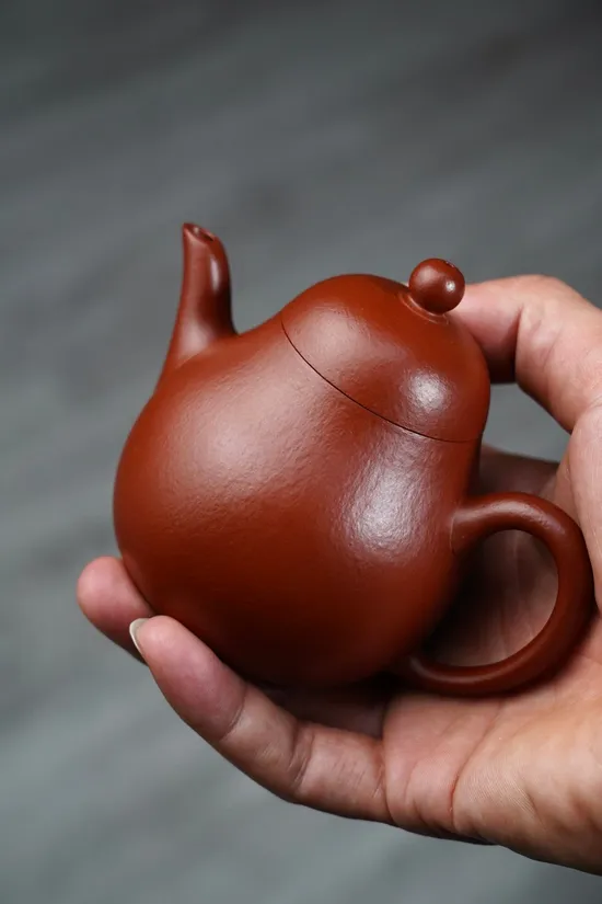 全手工梨型摹古紫砂壺 1