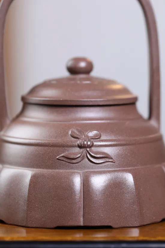 紫砂壺吳行其手工製作高工鑑藏裙花提樑 1