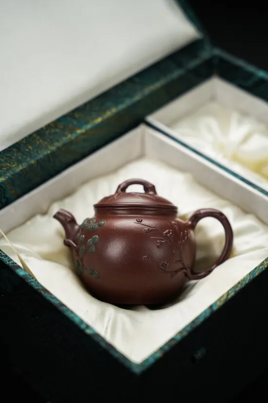 景合三友慕古貼花紫砂壺 2