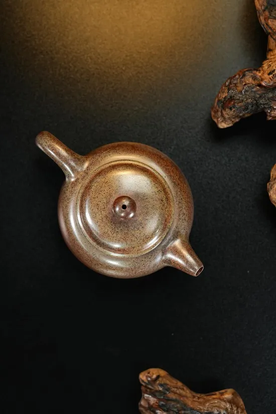 紫砂壺原礦段泥柴燒240cc14孔 2