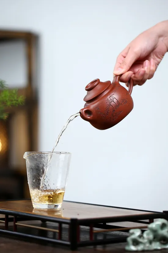 紫砂壺柯俊芬手工製作降坡泥茶具 1