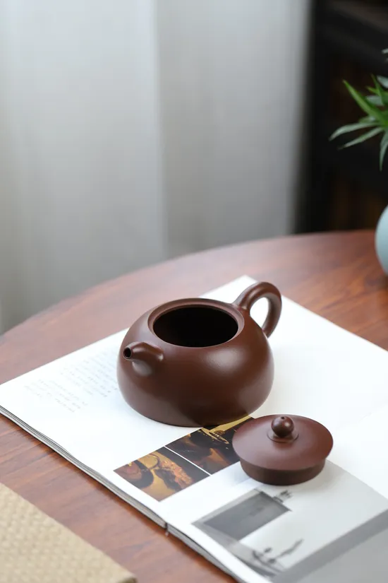 大半月紫砂壺 文革紫泥 900元 精品工藝 1