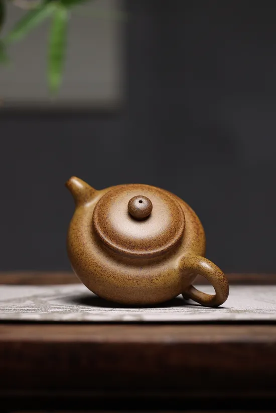 國工重器紫砂壺仿古龍骨金砂180cc 1