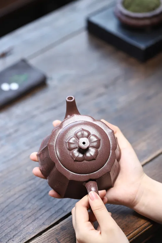 紫砂壺筋紋菱花國藝師鮑玉華手工製作 2