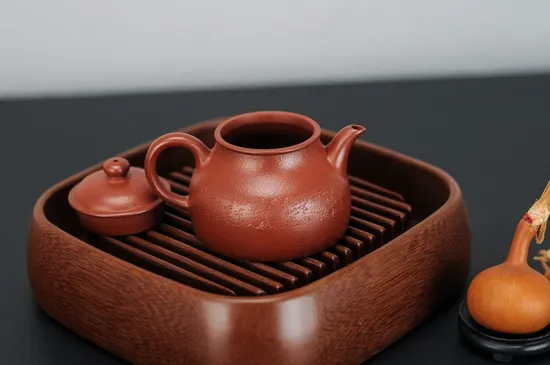 紫砂壺老朱泥小懷影金蟾戲蝶140cc 1