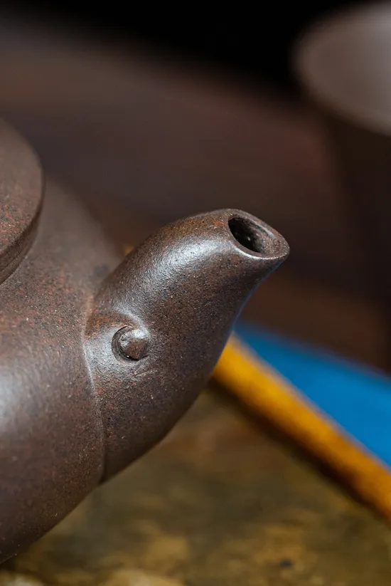 藏龍臥虎紫砂壺國工精工佳作 1