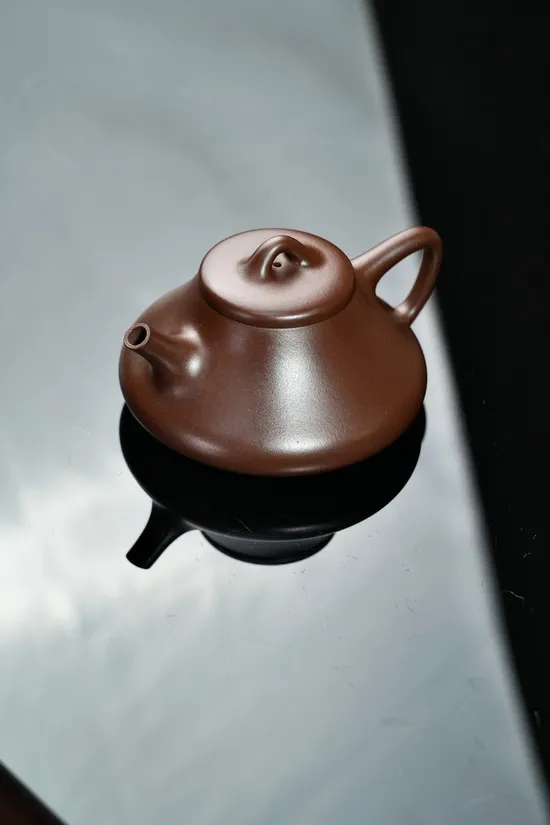 紫砂壺手工製作原礦老紫泥190cc14孔 1