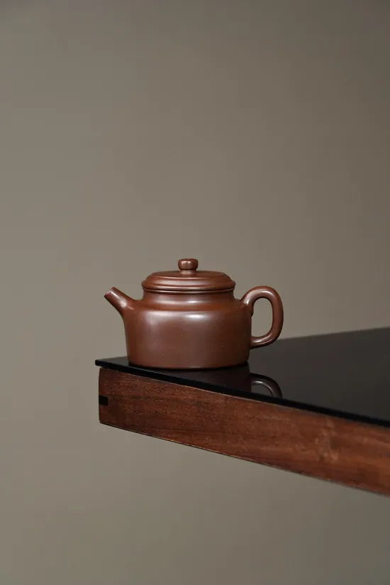 德鐘紫砂壺原礦老紫泥260cc手工製作 2