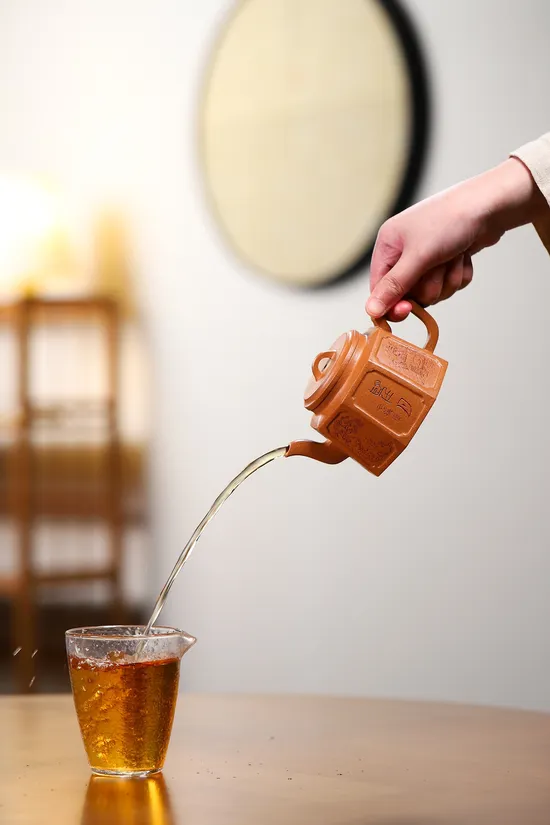 紫砂壺 玉成窯老段泥 八方來財 作者楊軍保 2