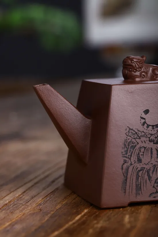 雙高工合作重器四方瑞獸紫砂壺 1