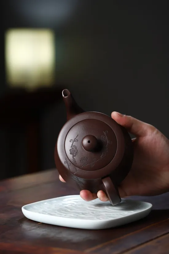 紫砂壺曲壺收藏價值高 1