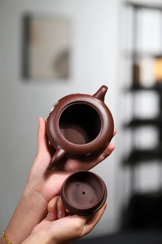 紫砂壺吳偉明國工精品【兔步青雲】250cc原礦黃龍山底槽清 2