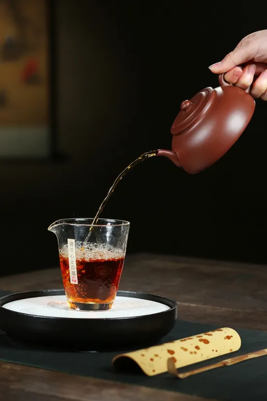 紫砂壺玉盤高俊傑手工製作 2