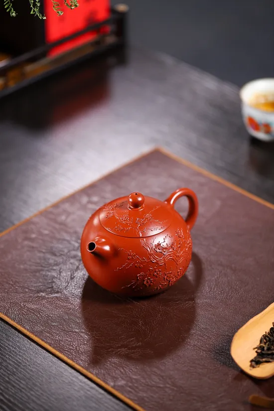 紫砂壺 堆繪西施福利 紅袍泥藝品 2