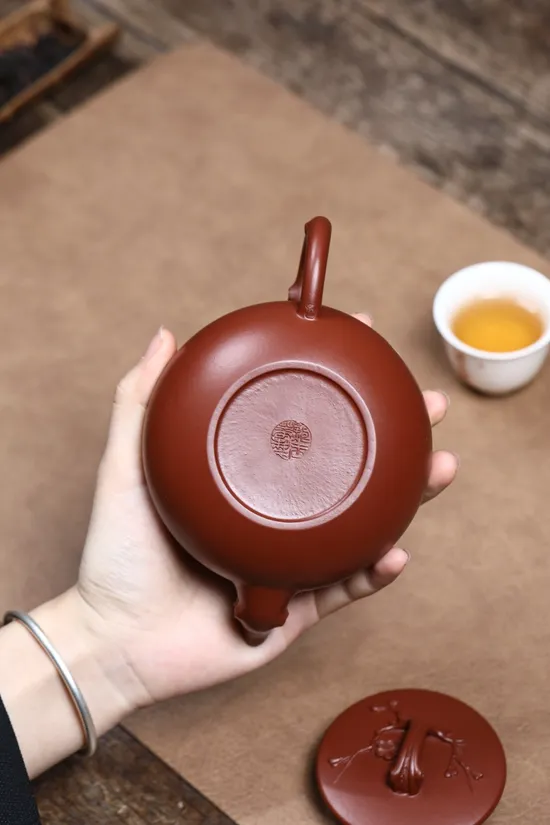 紫砂壺 梅香 鮑玉華 藝術工藝 原礦大紅袍 1