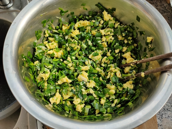 Garlic Chive and Egg Filling