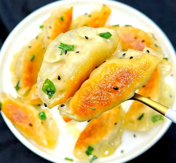 Pan-Fried (Potstickers)